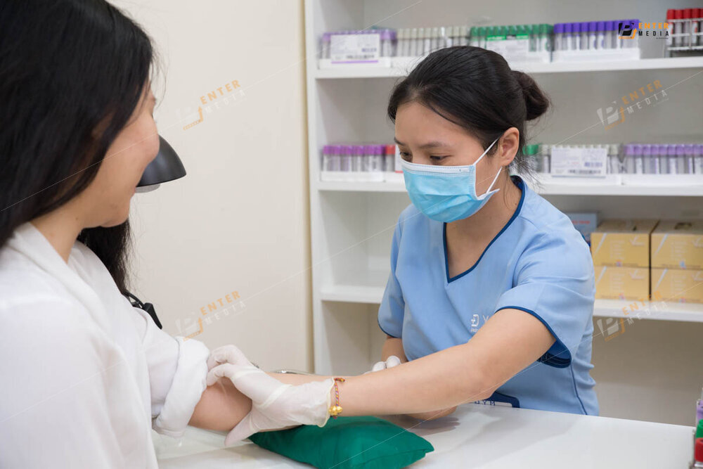 enter-media-chup-anh-profile-phong-kham-dym-medical-center-030