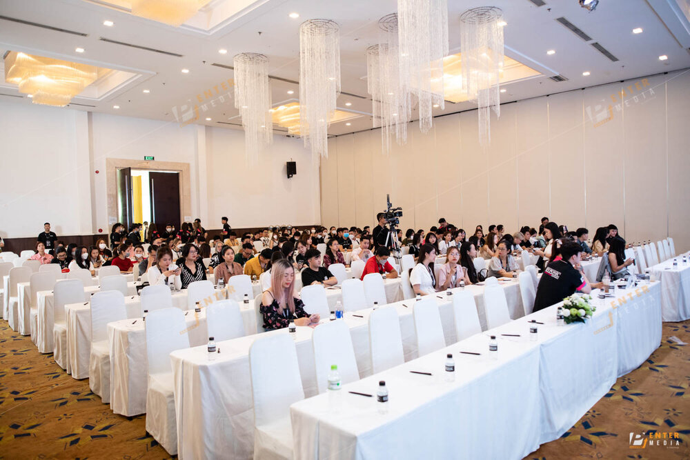 enter-media-chup-anh-quay-phim-livestream-su-kien-cho-hyponic-dog-groming-2023-007