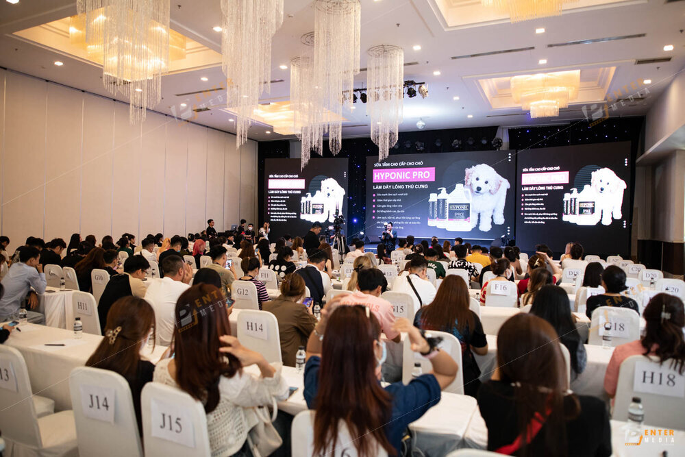 enter-media-chup-anh-quay-phim-livestream-su-kien-cho-hyponic-dog-groming-2023-008
