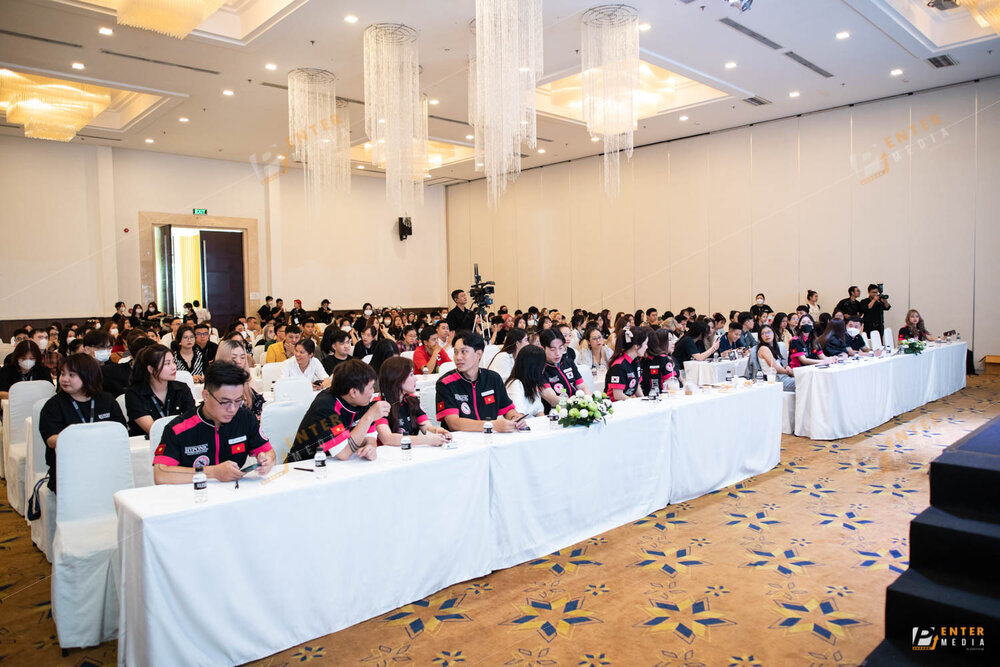 enter-media-chup-anh-quay-phim-livestream-su-kien-cho-hyponic-dog-groming-2023-009