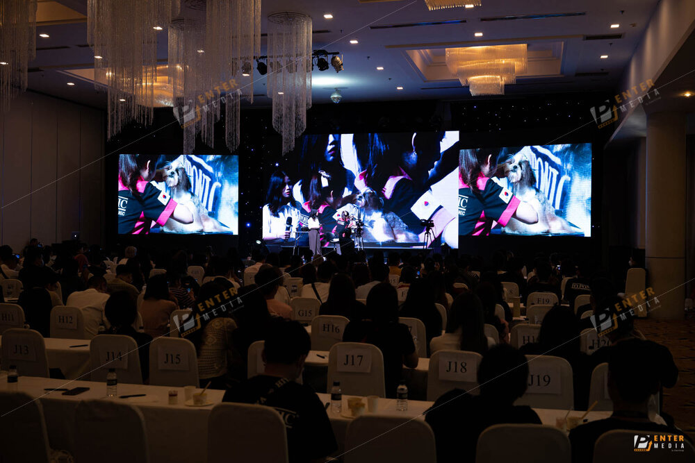 enter-media-chup-anh-quay-phim-livestream-su-kien-cho-hyponic-dog-groming-2023-018