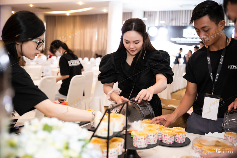 enter-media-chup-anh-quay-phim-livestream-su-kien-cho-hyponic-dog-groming-2023-026