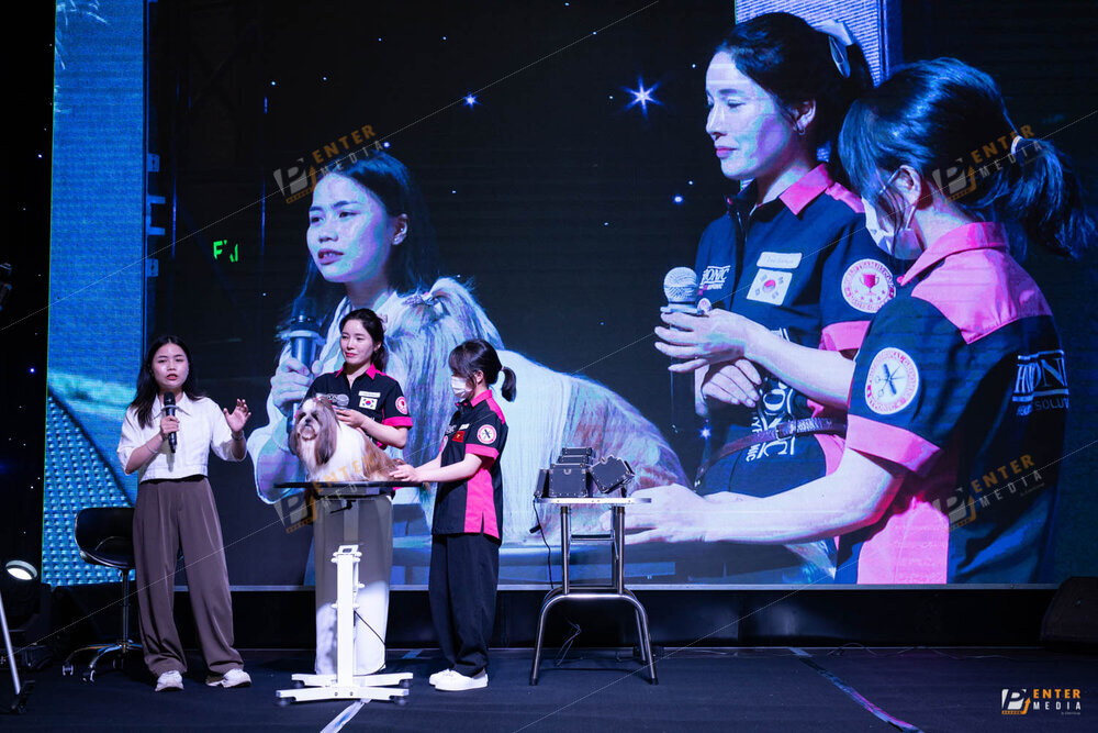enter-media-chup-anh-quay-phim-livestream-su-kien-cho-hyponic-dog-groming-2023-040
