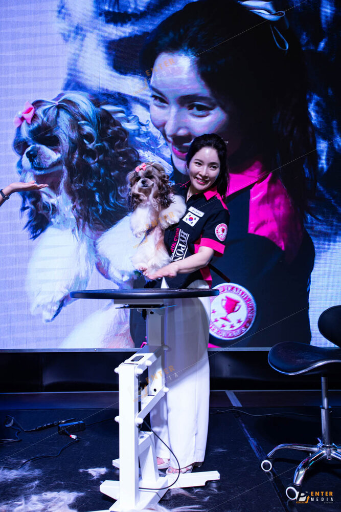 enter-media-chup-anh-quay-phim-livestream-su-kien-cho-hyponic-dog-groming-2023-046