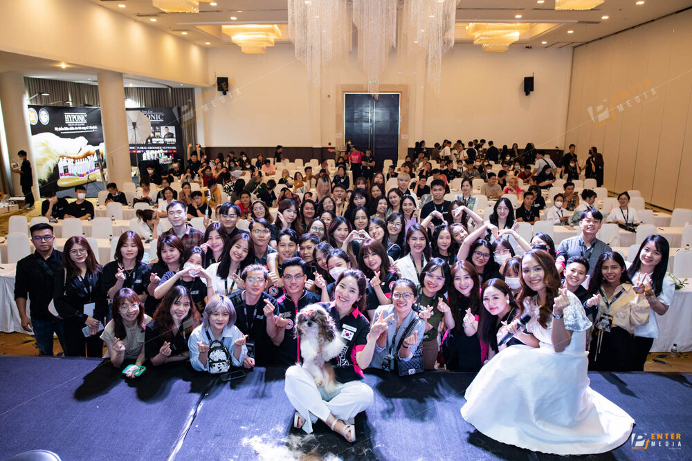 enter-media-chup-anh-quay-phim-livestream-su-kien-cho-hyponic-dog-groming-2023-047