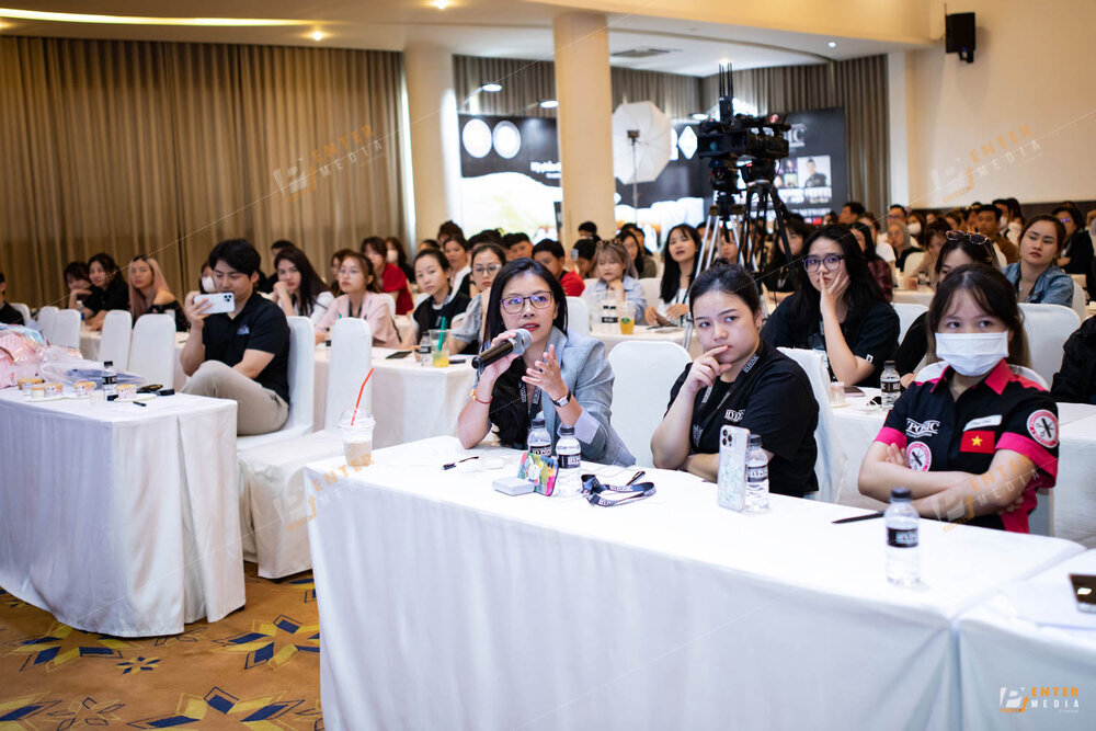 enter-media-chup-anh-quay-phim-livestream-su-kien-cho-hyponic-dog-groming-2023-048