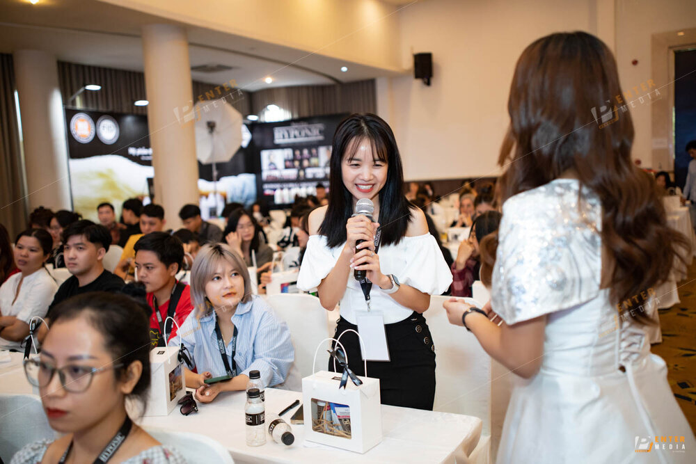 enter-media-chup-anh-quay-phim-livestream-su-kien-cho-hyponic-dog-groming-2023-054