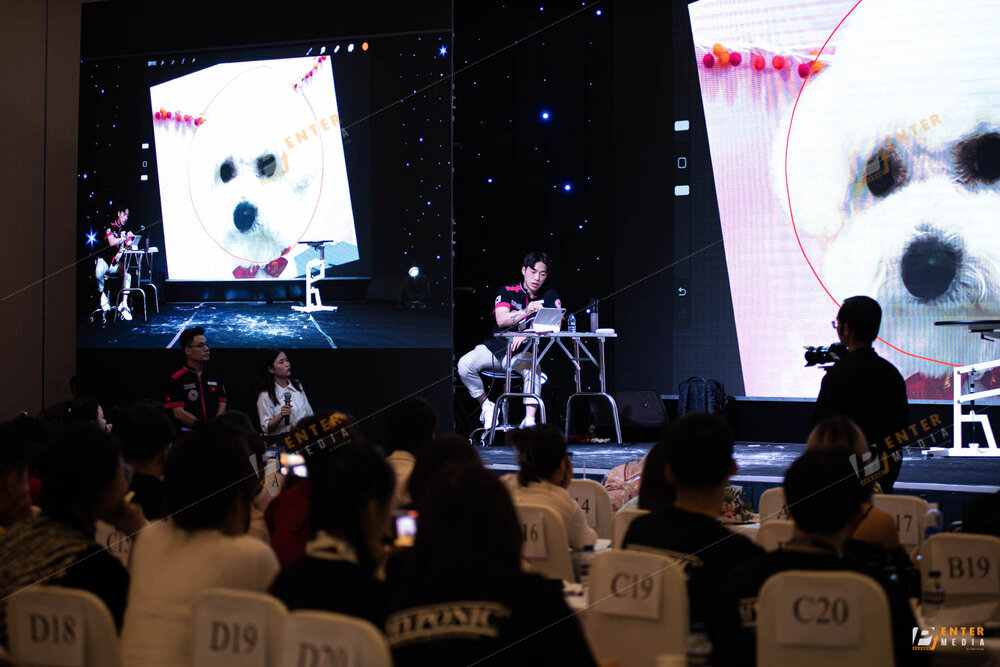 enter-media-chup-anh-quay-phim-livestream-su-kien-cho-hyponic-dog-groming-2023-057