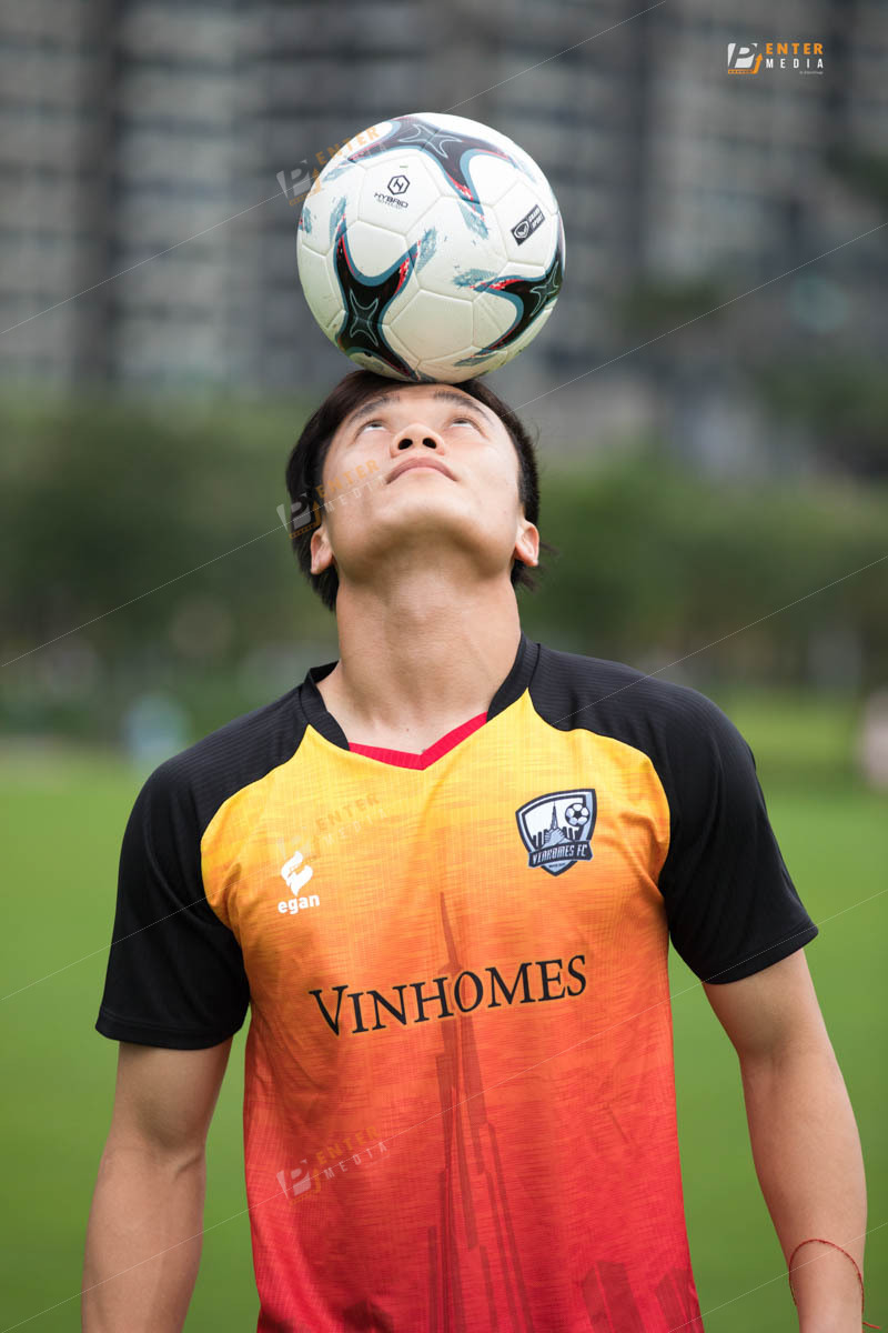 Hình chụp profile thu mon Bui Tien Dung thuoc Vinhomes FC tai Vinhomes Central Park bởi Enter Media - 11