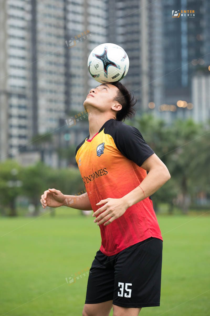 Hình chụp profile thu mon Bui Tien Dung thuoc Vinhomes FC tai Vinhomes Central Park bởi Enter Media - 12