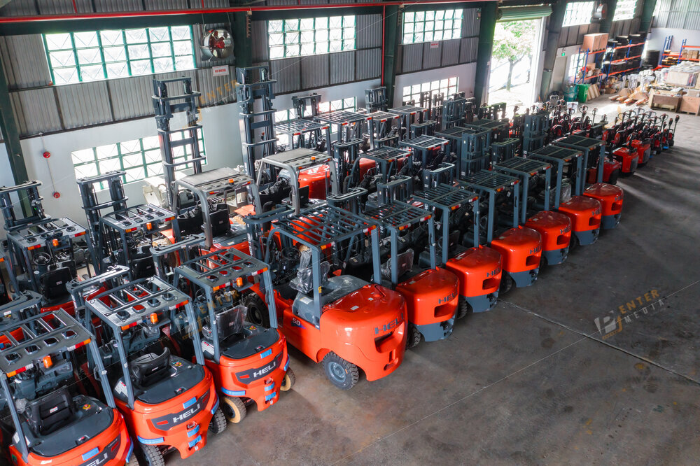 enter-media-chup-anh-brochure-doanh-nghiep-xe-nang-binh-minh-006