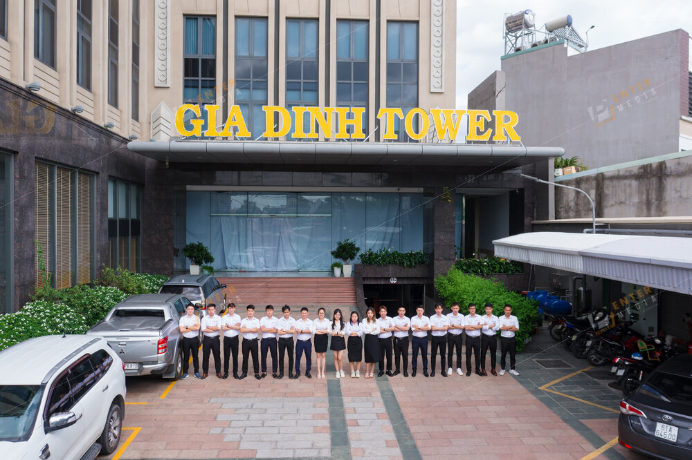 enter-media-chup-anh-brochure-doanh-nghiep-xe-nang-binh-minh-013