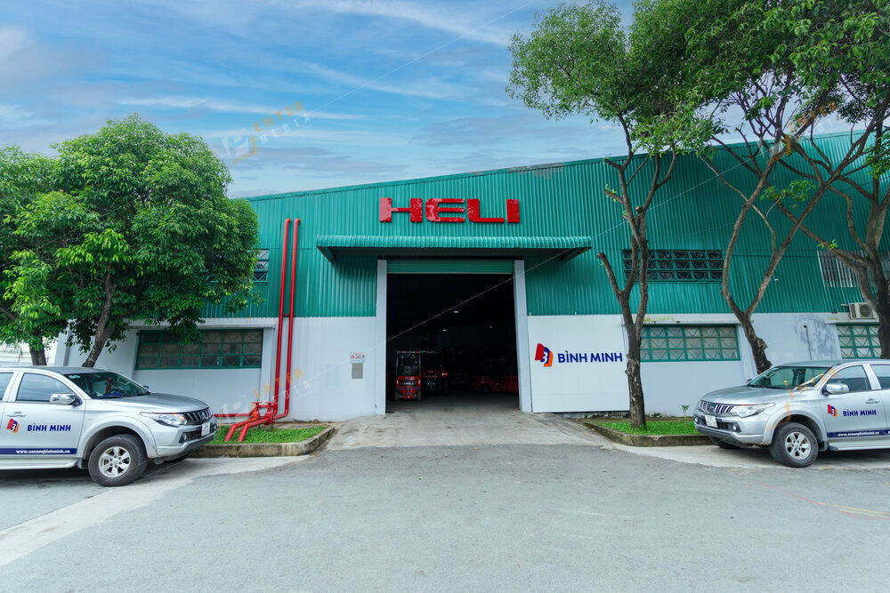 enter-media-chup-anh-brochure-doanh-nghiep-xe-nang-binh-minh-017