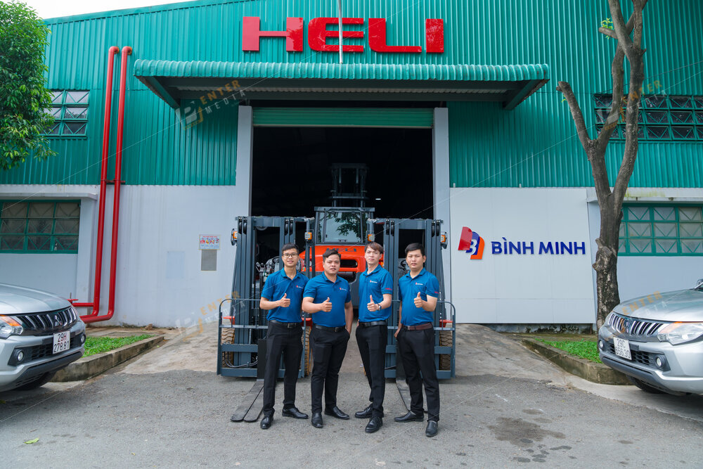 enter-media-chup-anh-brochure-doanh-nghiep-xe-nang-binh-minh-020