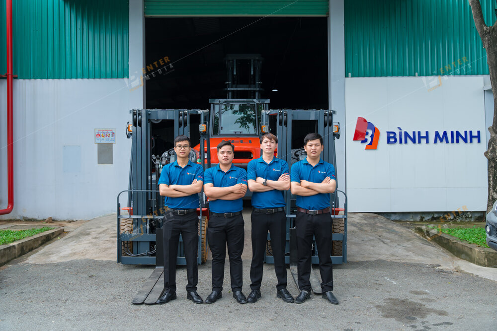 enter-media-chup-anh-brochure-doanh-nghiep-xe-nang-binh-minh-022