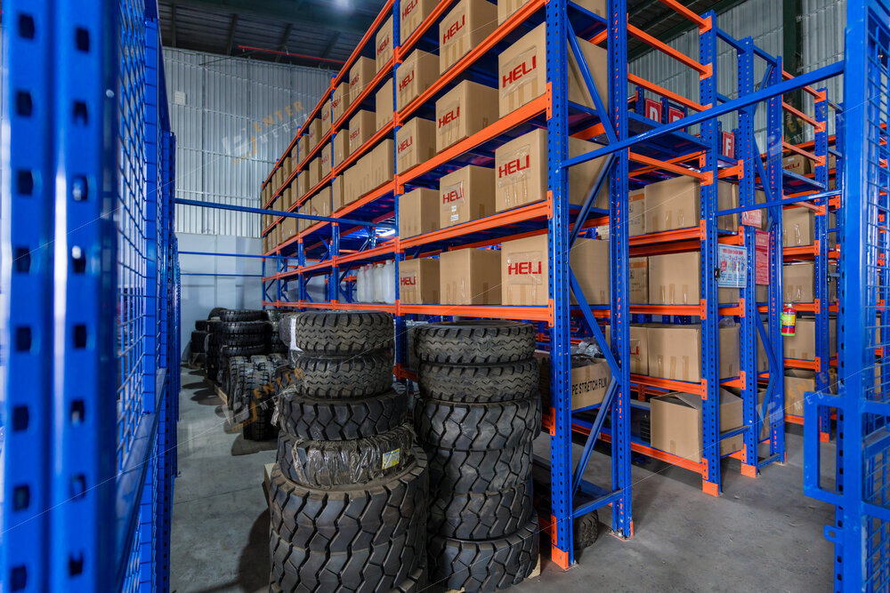 enter-media-chup-anh-brochure-doanh-nghiep-xe-nang-binh-minh-038