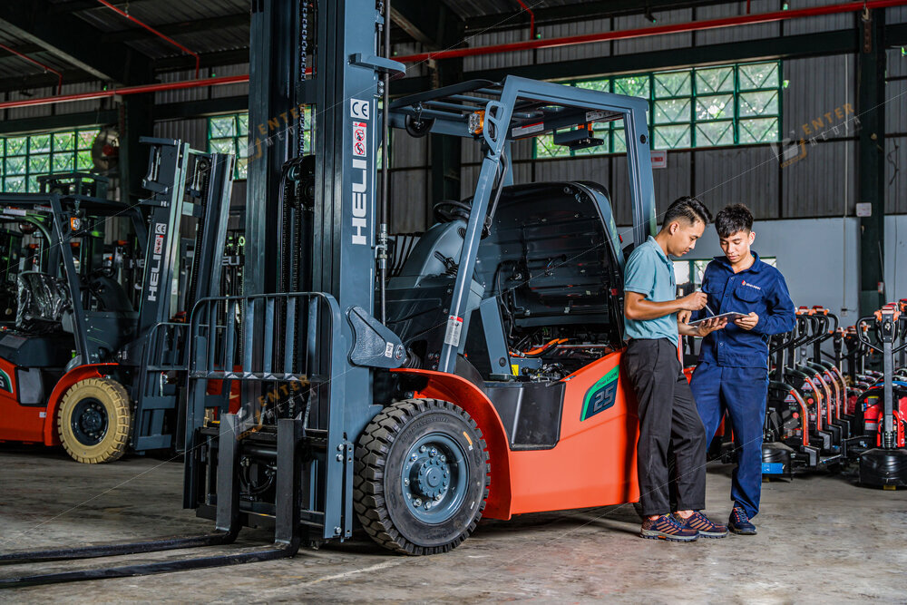 enter-media-chup-anh-brochure-doanh-nghiep-xe-nang-binh-minh-068