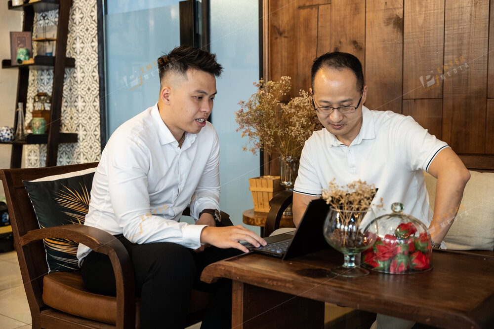 Ảnh profile doanh nghiệp tại văn phòng công ty Accentus