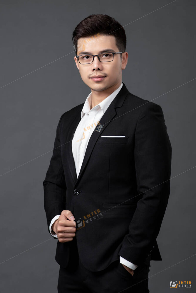 Chụp ảnh profile công ty trong studio
