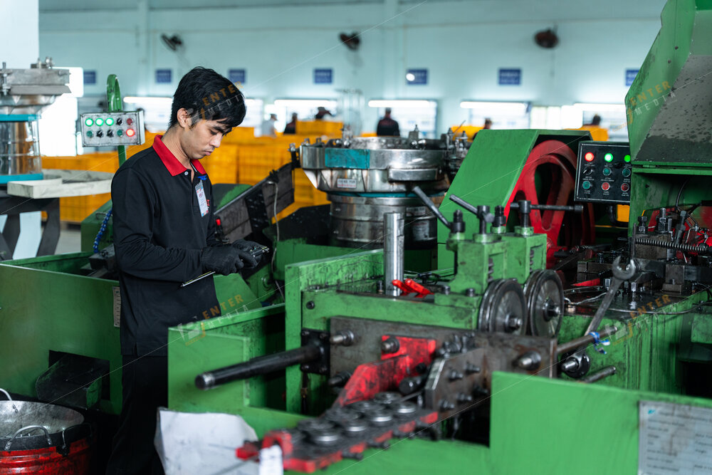 enter-media-chup-anh-xuong-san-xuat-bolt-viet-nam-039