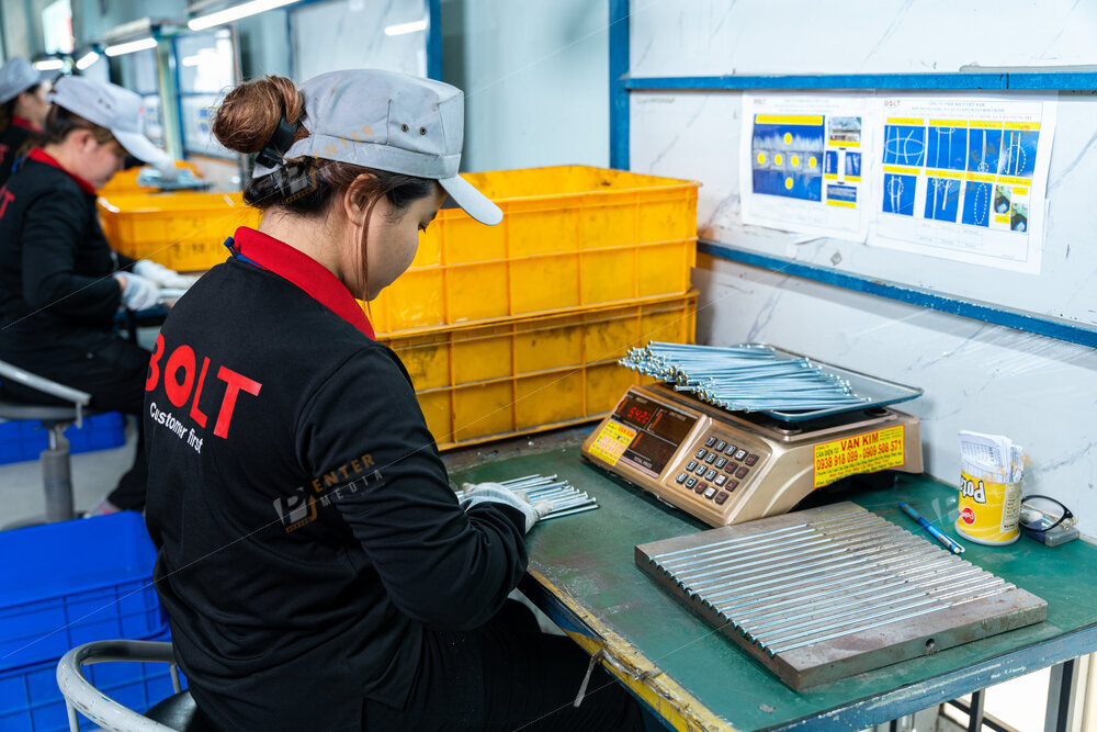 enter-media-chup-anh-xuong-san-xuat-bolt-viet-nam-045