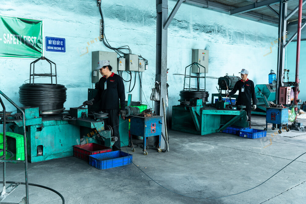 enter-media-chup-anh-xuong-san-xuat-bolt-viet-nam-050