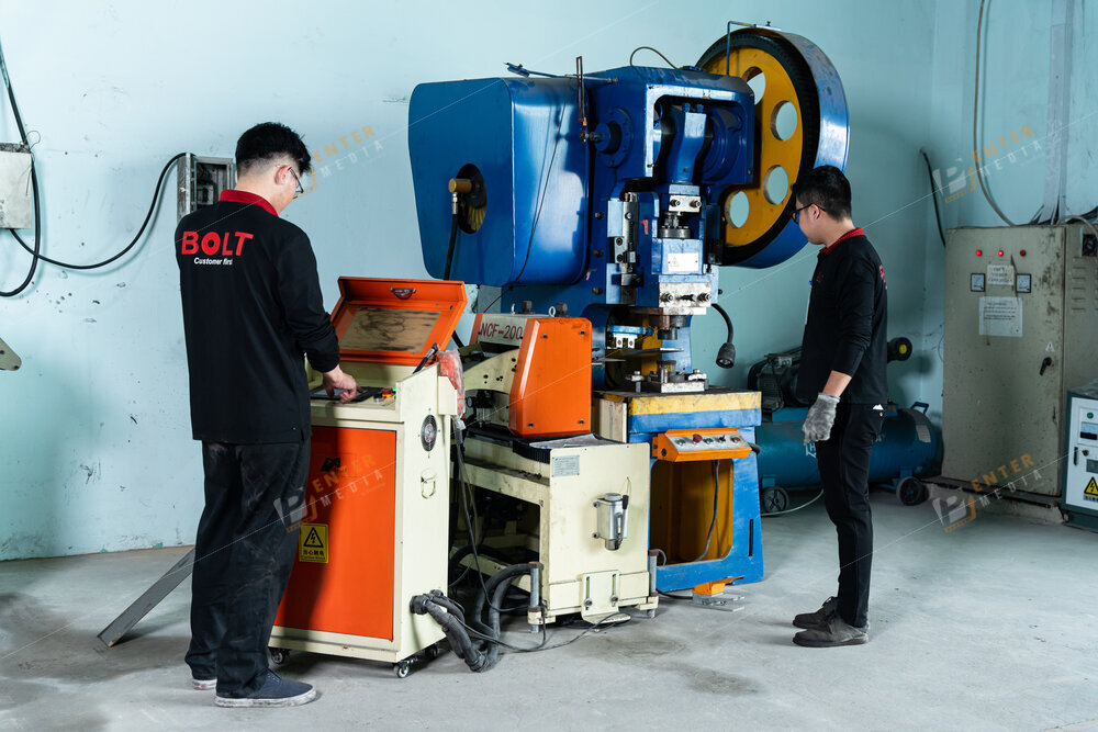 enter-media-chup-anh-xuong-san-xuat-bolt-viet-nam-051