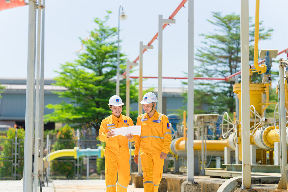 chup-anh-profile-cong-ty-xi-nghiep-phan-phoi-khi-thap-ap-PVGasD-047