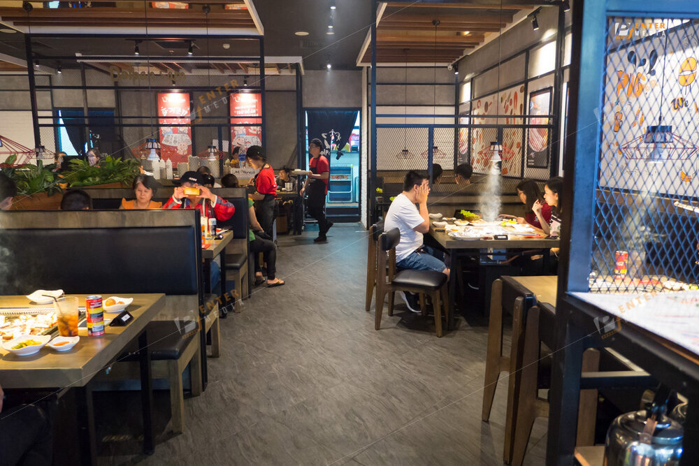 Không gian quán ăn Dolpan Sam trong trung tâm thương mại