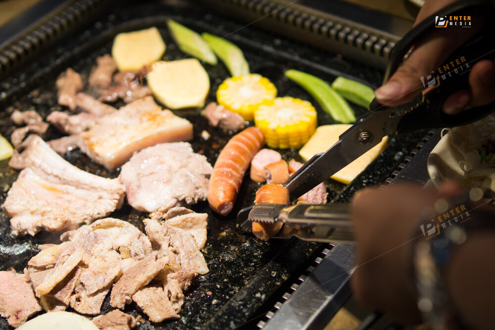 chup-anh-su-kien-khai-truong-quan-nuong-ban-da-han-quoc-Dolpan-Sam-021