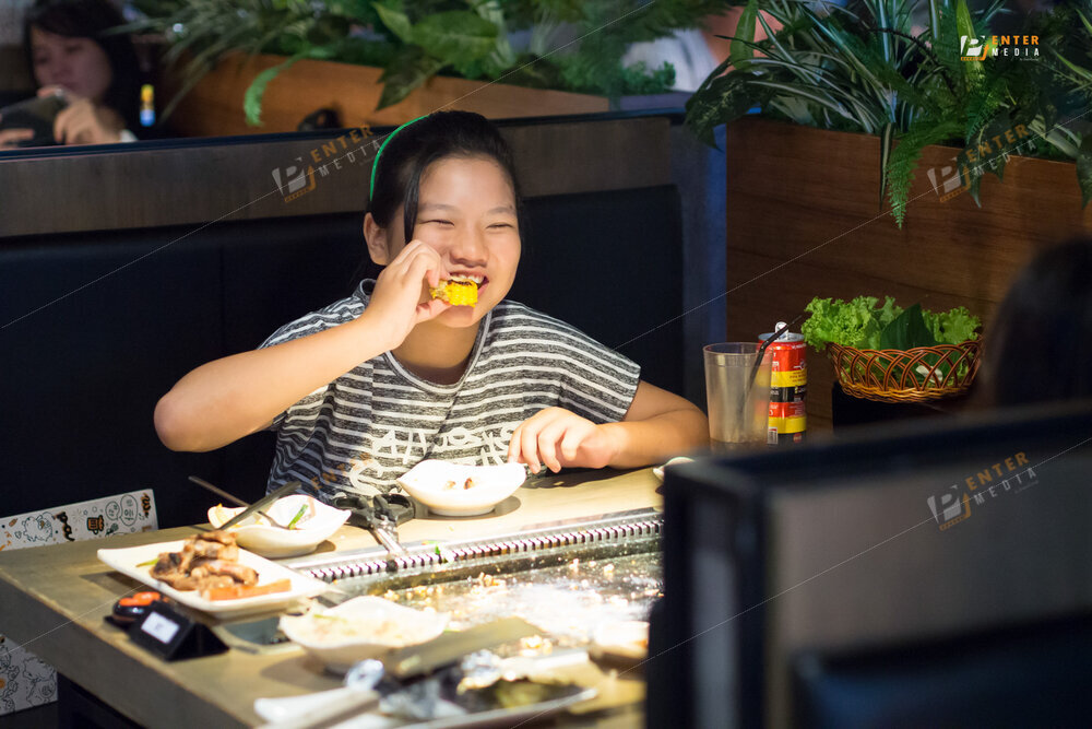 chup-anh-su-kien-khai-truong-quan-nuong-ban-da-han-quoc-Dolpan-Sam-025