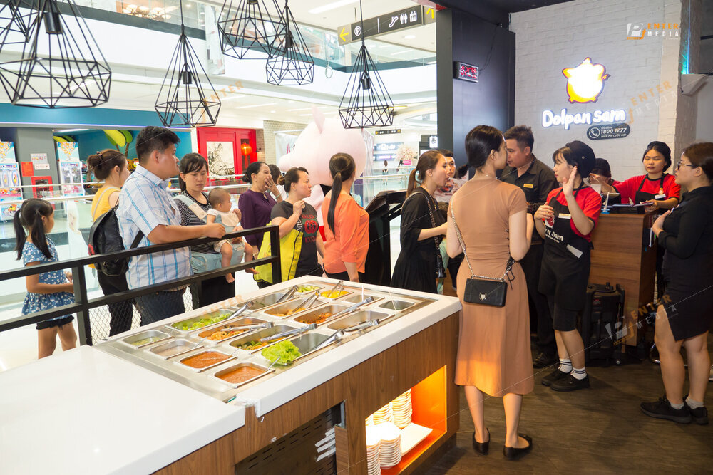 Chụp ảnh sự kiện khai trương quán ăn Dolpan Sam