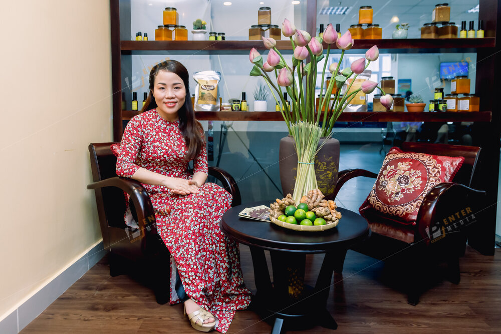 CEO NatuQeen - chị Phạm Thị Bảy