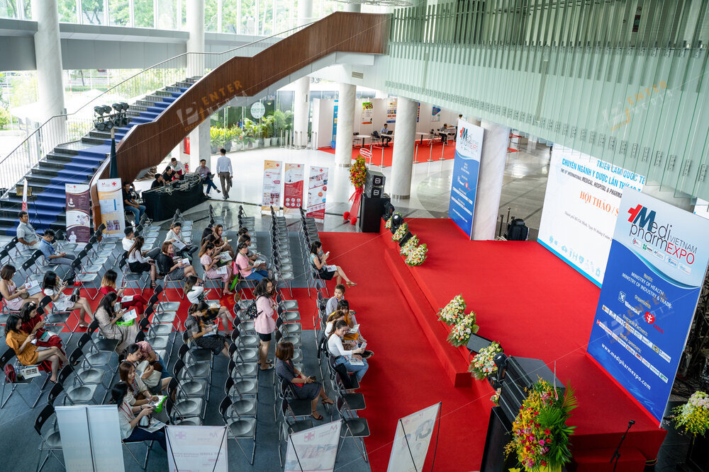 enter-media-chup-anh-quay-phim-su-kien-hoi-thao-chuyen-nganh-y-duoc-lan-thu-19-007