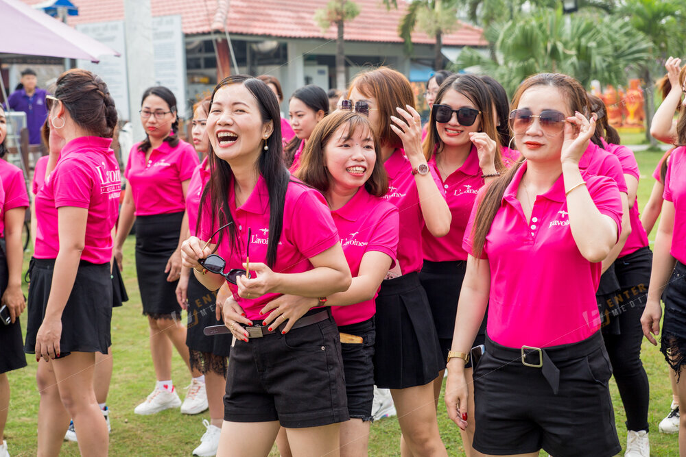 enter-media-chup-anh-quay-phim-year-end-party-cho-l-avoine-010