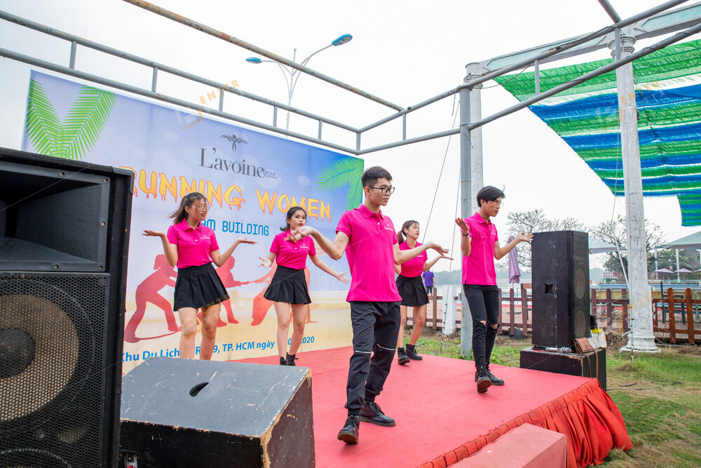 enter-media-chup-anh-quay-phim-year-end-party-cho-l-avoine-011