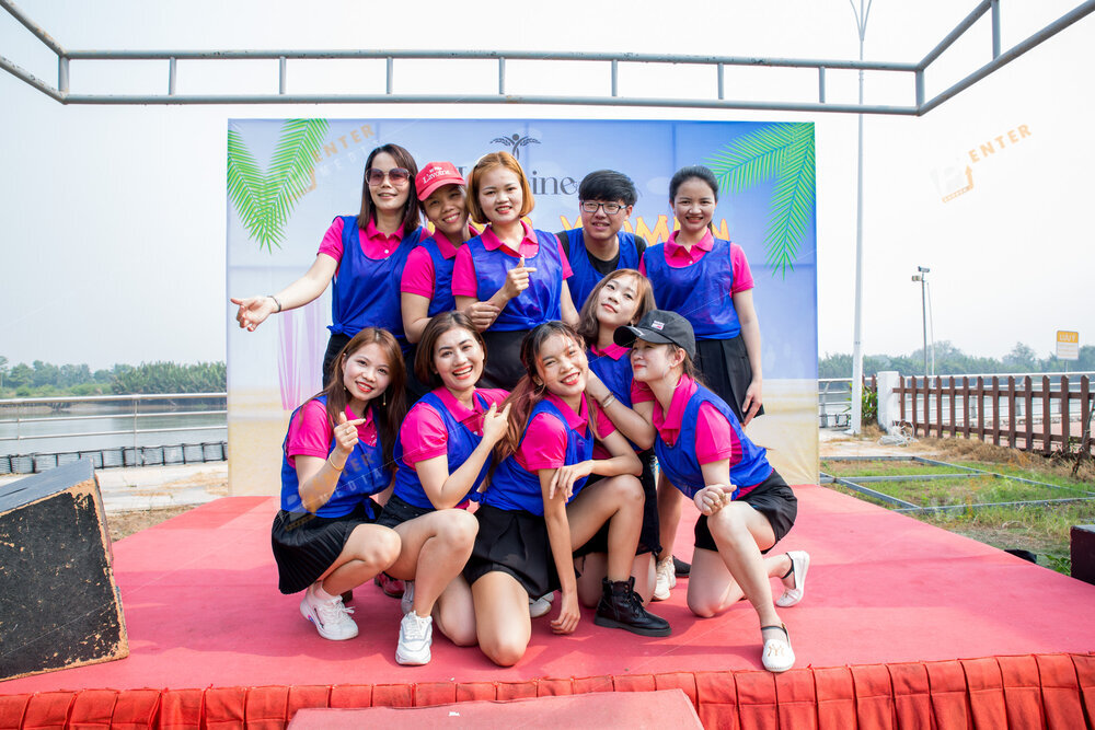 enter-media-chup-anh-quay-phim-year-end-party-cho-l-avoine-024