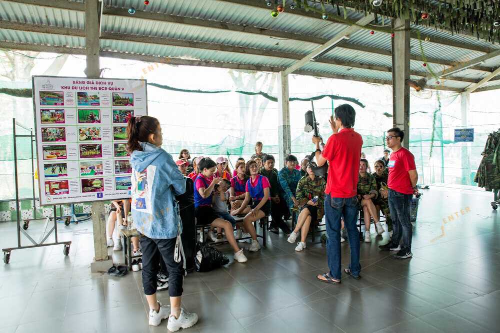 enter-media-chup-anh-quay-phim-year-end-party-cho-l-avoine-028