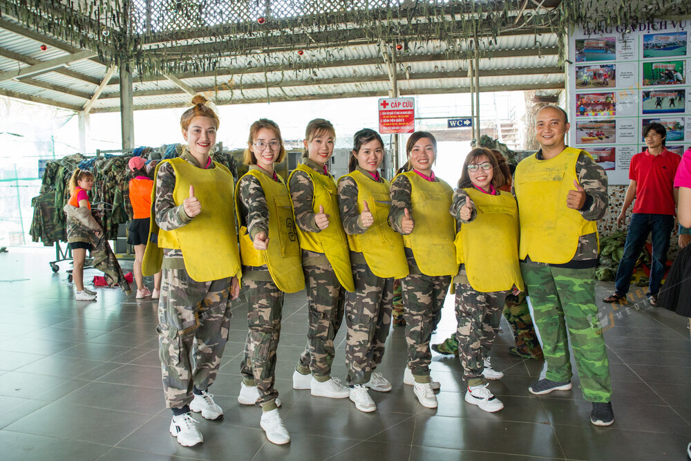 enter-media-chup-anh-quay-phim-year-end-party-cho-l-avoine-029