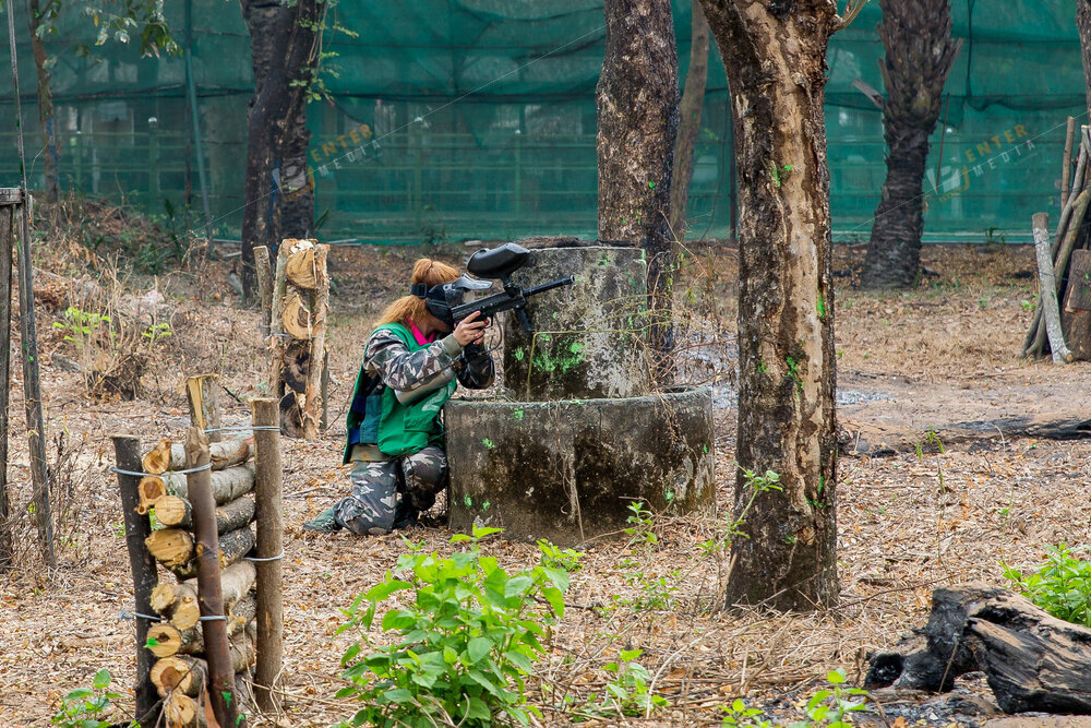 enter-media-chup-anh-quay-phim-year-end-party-cho-l-avoine-039