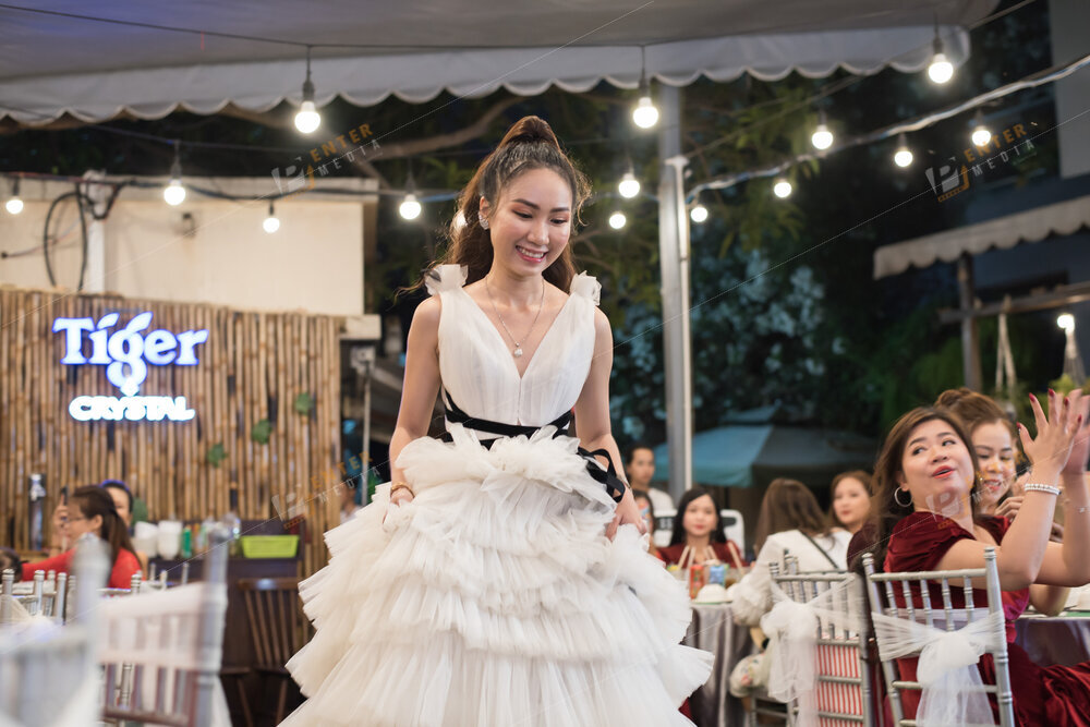 enter-media-chup-anh-quay-phim-year-end-party-cho-l-avoine-055