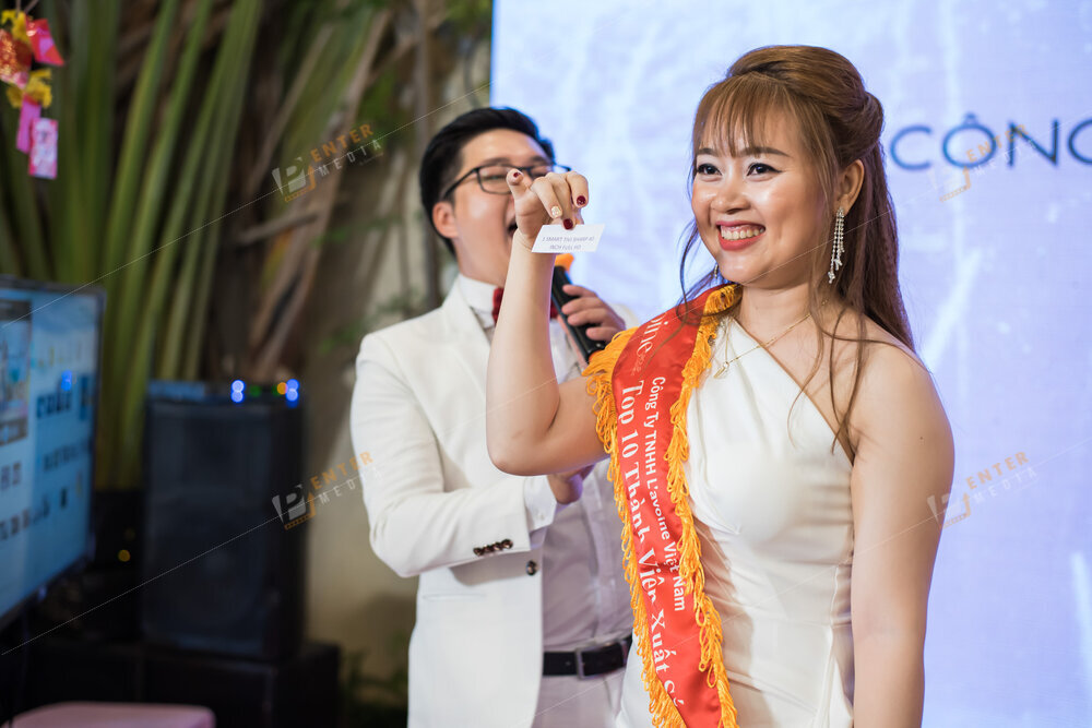 enter-media-chup-anh-quay-phim-year-end-party-cho-l-avoine-081