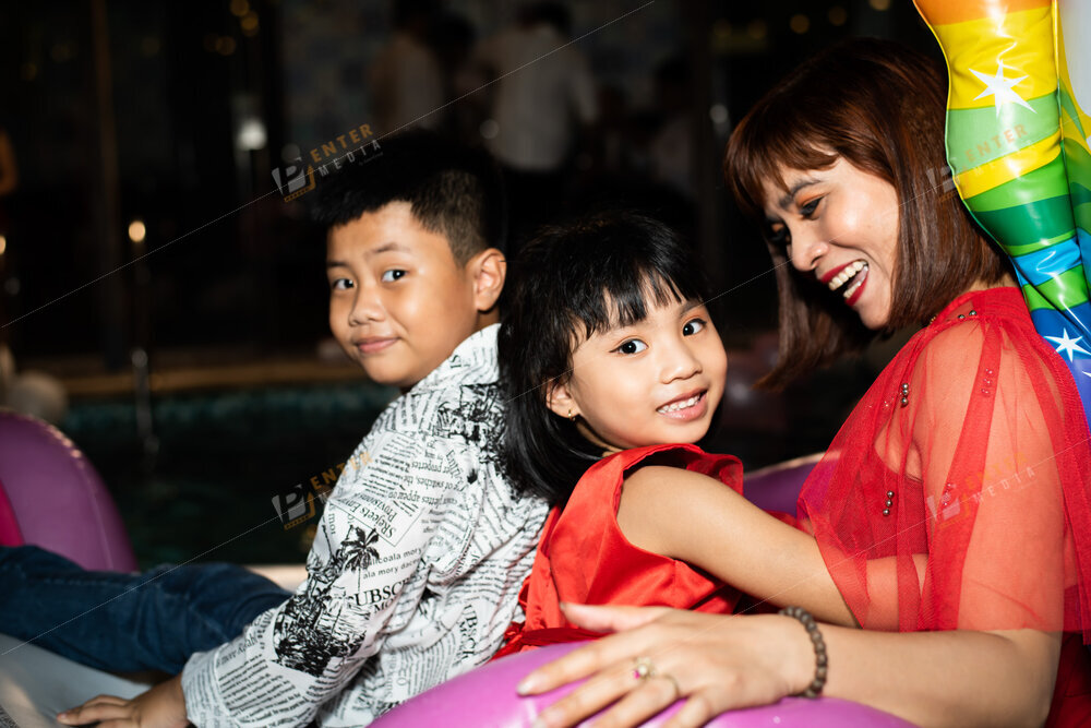 enter-media-chup-anh-quay-phim-year-end-party-cho-l-avoine-087