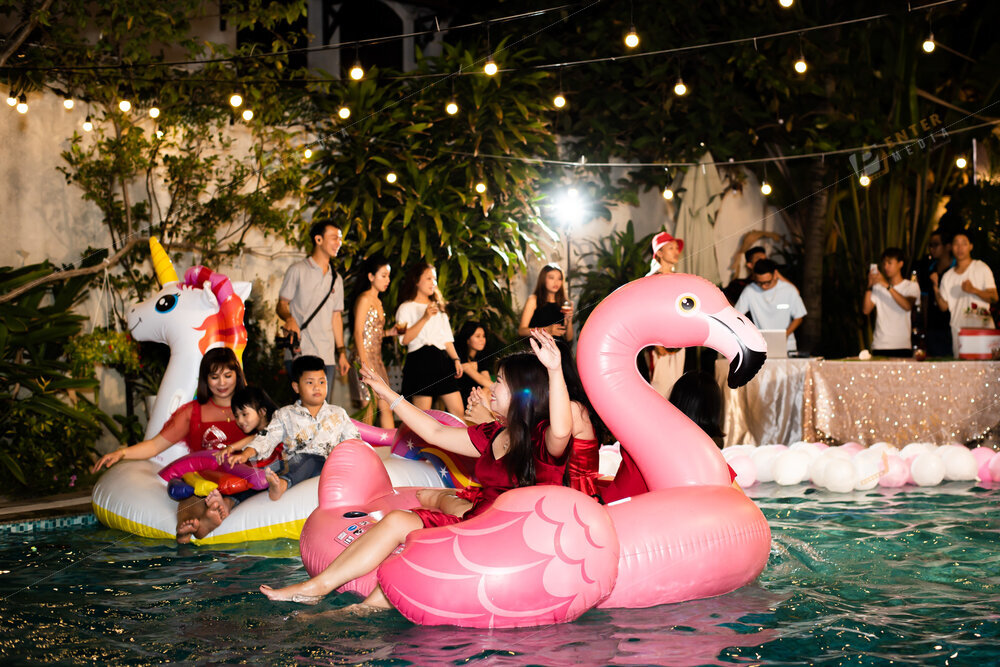 enter-media-chup-anh-quay-phim-year-end-party-cho-l-avoine-088