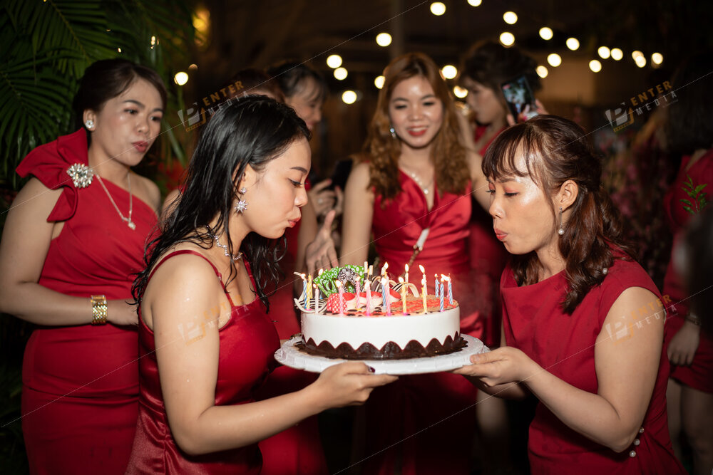 enter-media-chup-anh-quay-phim-year-end-party-cho-l-avoine-094