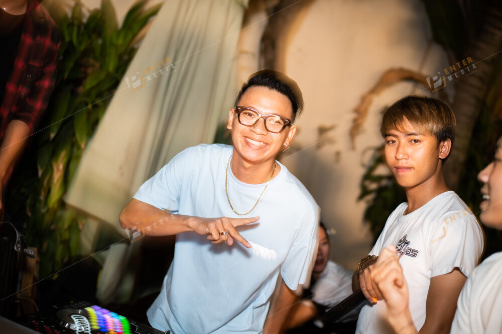 enter-media-chup-anh-quay-phim-year-end-party-cho-l-avoine-101