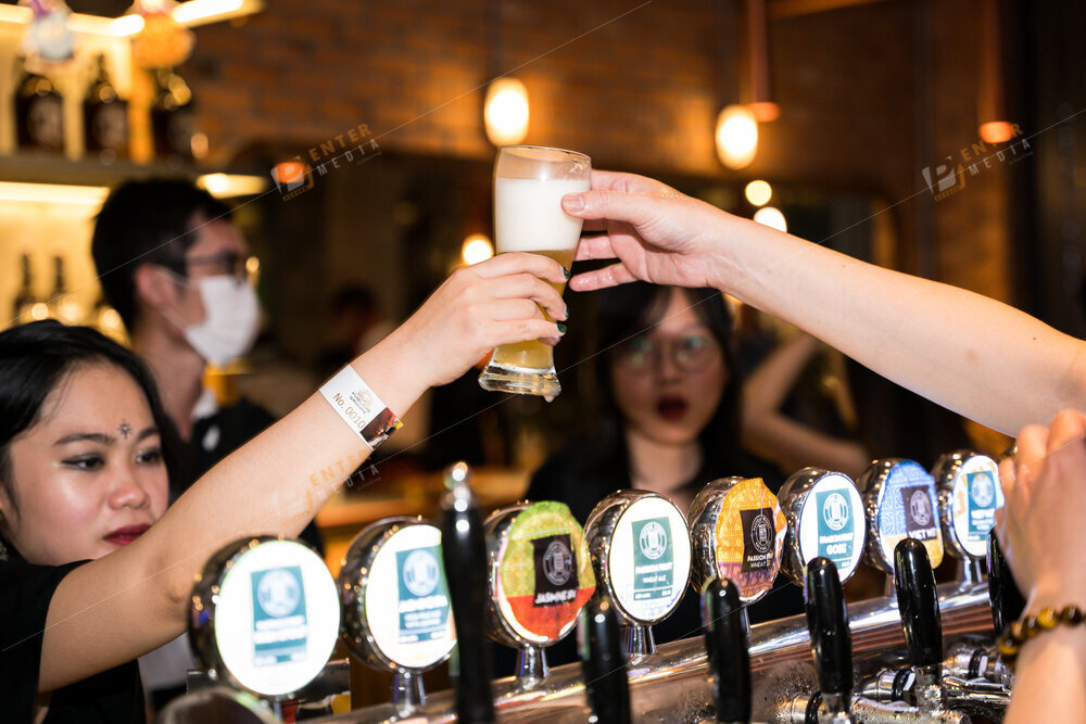 enter-media-chup-anh-su-kien-halloween-cho-pastuer-street-taproom-021