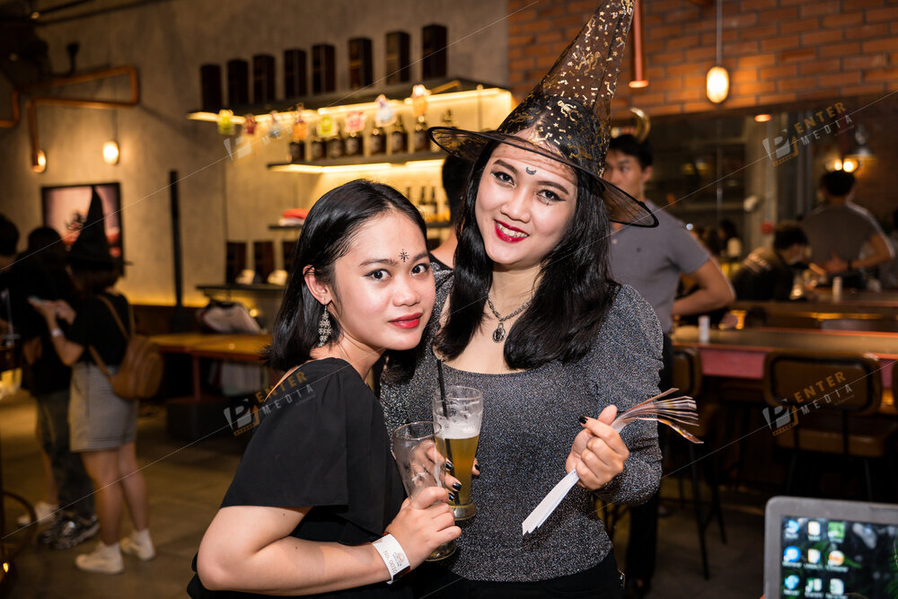 enter-media-chup-anh-su-kien-halloween-cho-pastuer-street-taproom-025