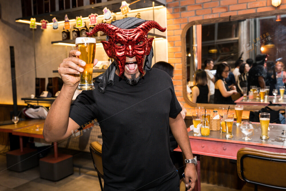 enter-media-chup-anh-su-kien-halloween-cho-pastuer-street-taproom-060