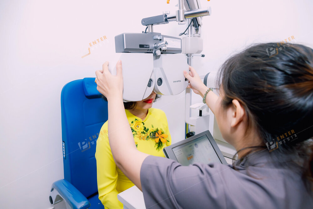 enter-media-chup-anh-su-kien-khai-truong-trung-tam-nhan-khoa-eagle-eye-centre-vietnam-020